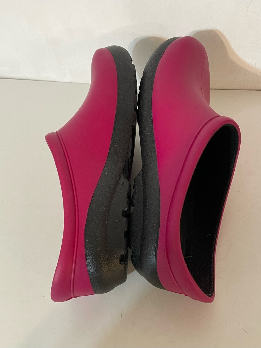 Sloggers Clogs in Raspberry - Picture 6 of 10